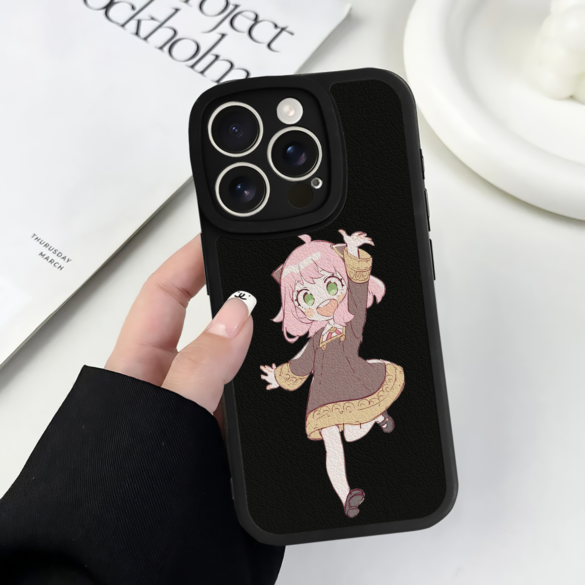 （画像用） SPY×FAMILY间谍家家酒 【iPhone 16シリーズ対応】シリコンスマホケース（レザー調） 材質：シリコン